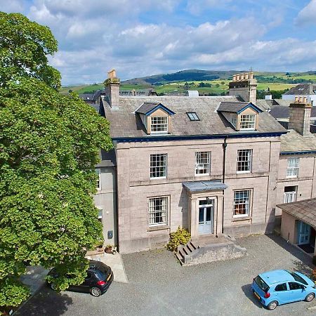 Beautiful Cottage In The Heart Of Kendal Exterior photo